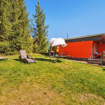 Casa vacanze Nice Home In Zeulenroda-Triebes With Sauna