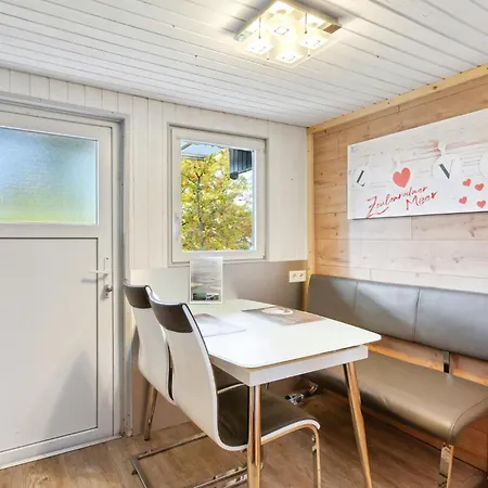 Nice Home In Zeulenroda-Triebes With Sauna *
